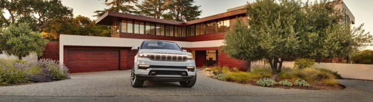 Jeep Grand Wagoneer