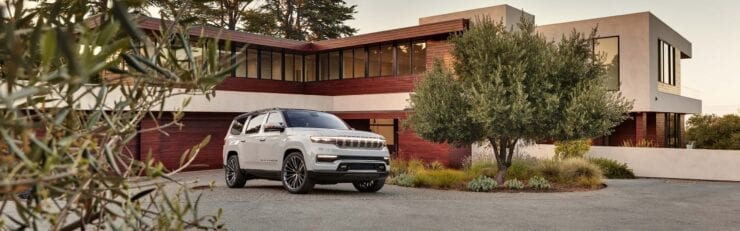 Jeep Grand Wagoneer