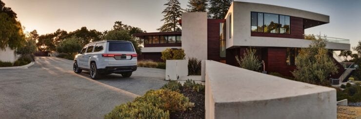 Jeep Grand Wagoneer