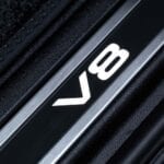 Defender V-8