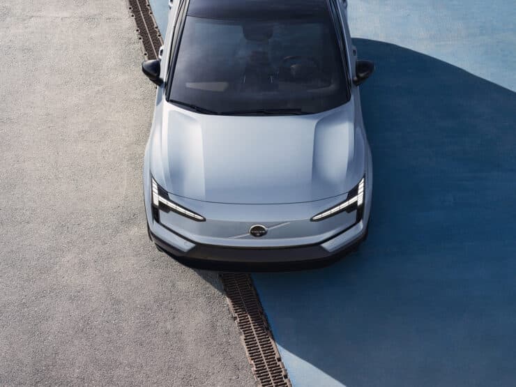 2025 Volvo EX30