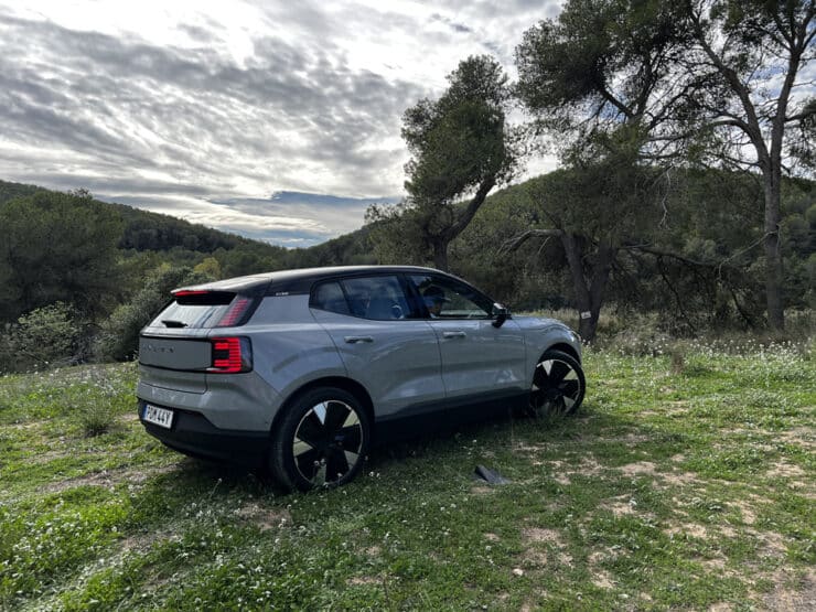 2025 volvo ex30 1