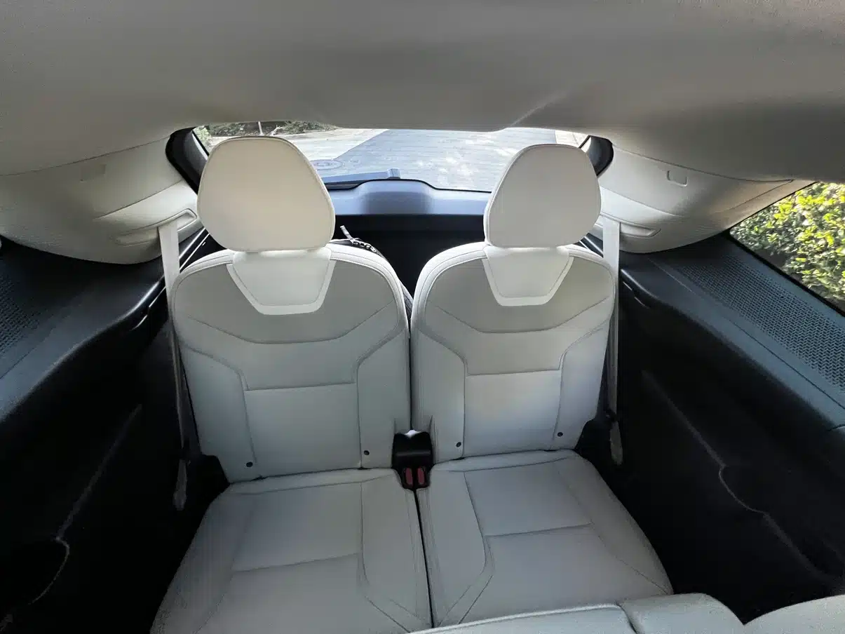 2025 volvo ex90 28