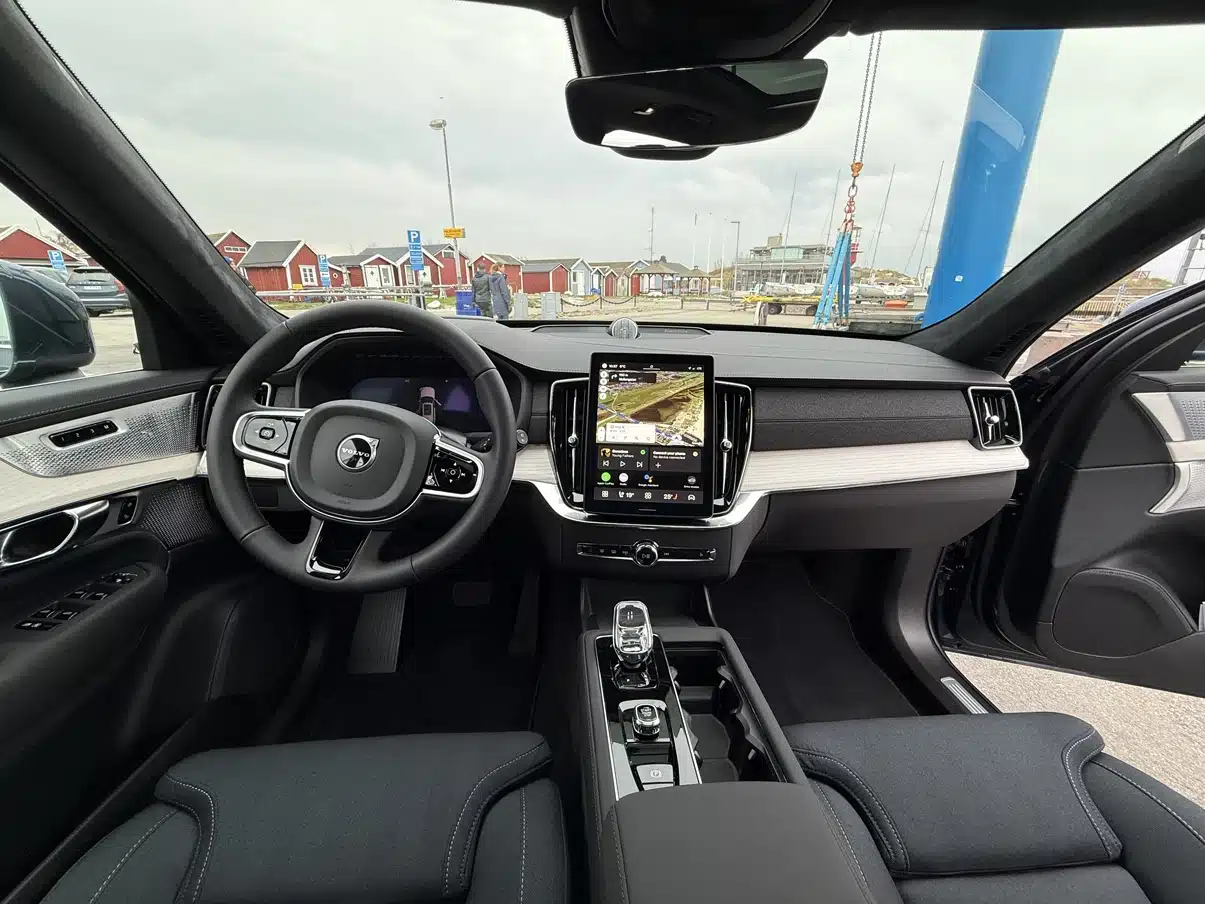 2025.5 volvo xc90 10