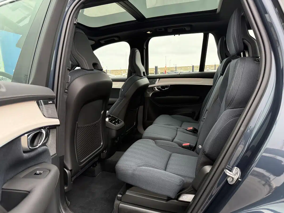2025.5 volvo xc90 9