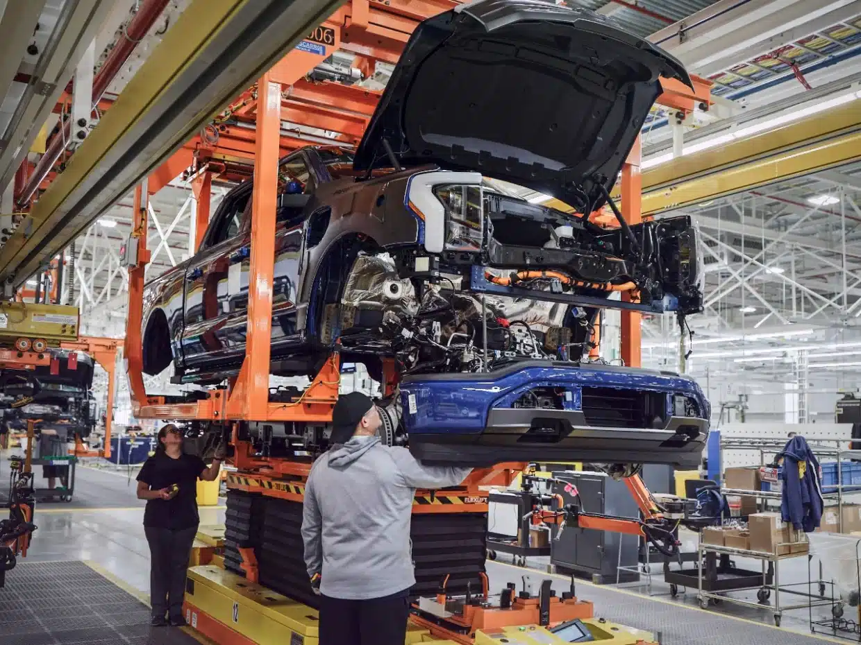 Ford F-150 Lightning plant idle