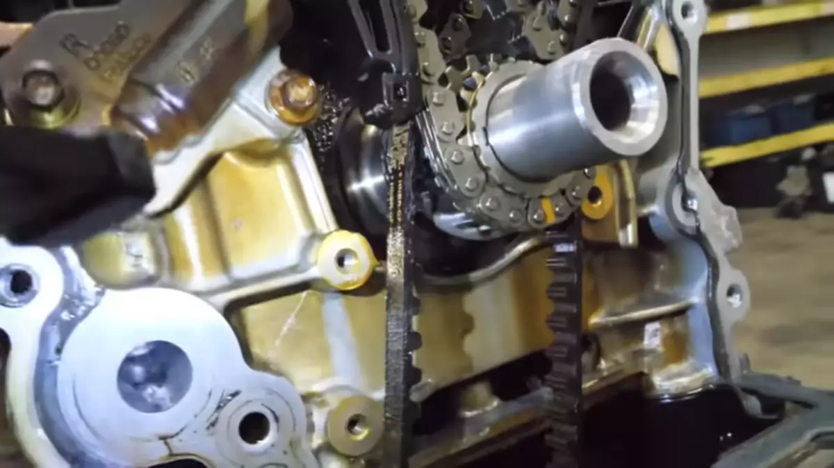 2018 ford f150 2.7l ecoboost teardown. engine failure at 96k miles! 18 31 screenshot image 4