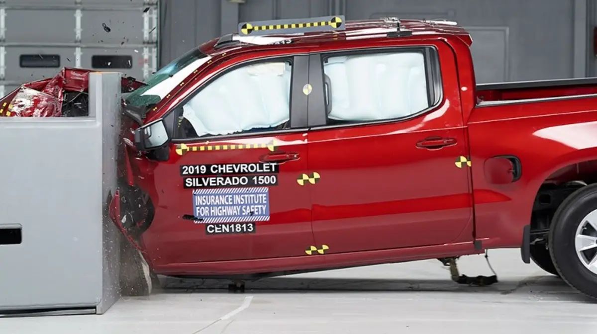 2026 iihs silverado