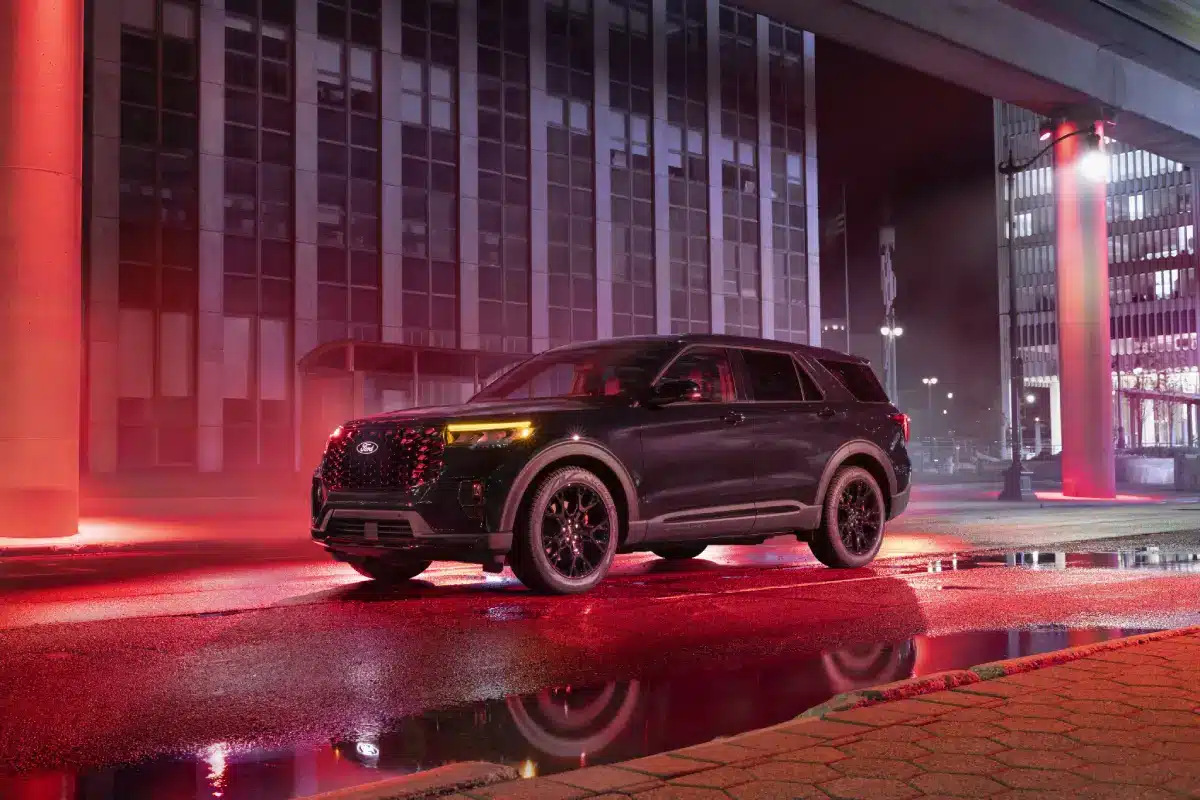 2027 ford explorer st sinister package 01