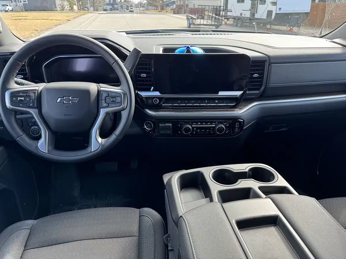 2026 Toyota Tundra Limited vs Chevy Silverado 1500 2