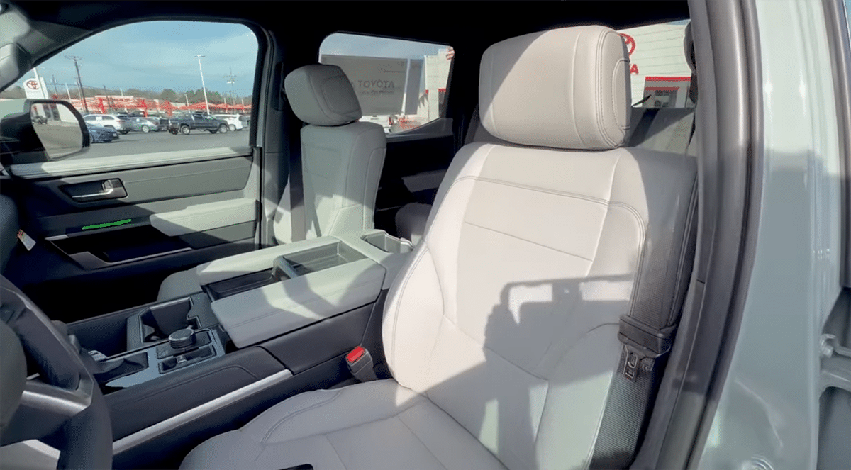 2026 Toyota Tundra Limited vs Chevy Silverado 1500 3