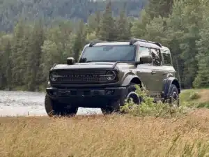 Ford Bronco Filson image 1