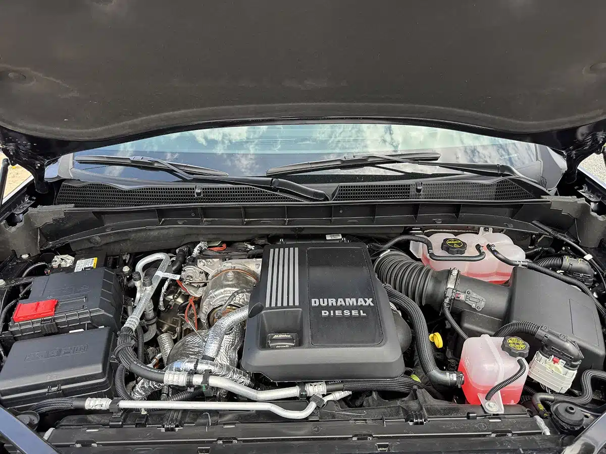 GMC Sierra Denali Ultimate vs Ford F-150 Lariat 3