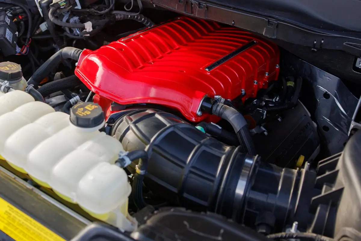 r engine image 3