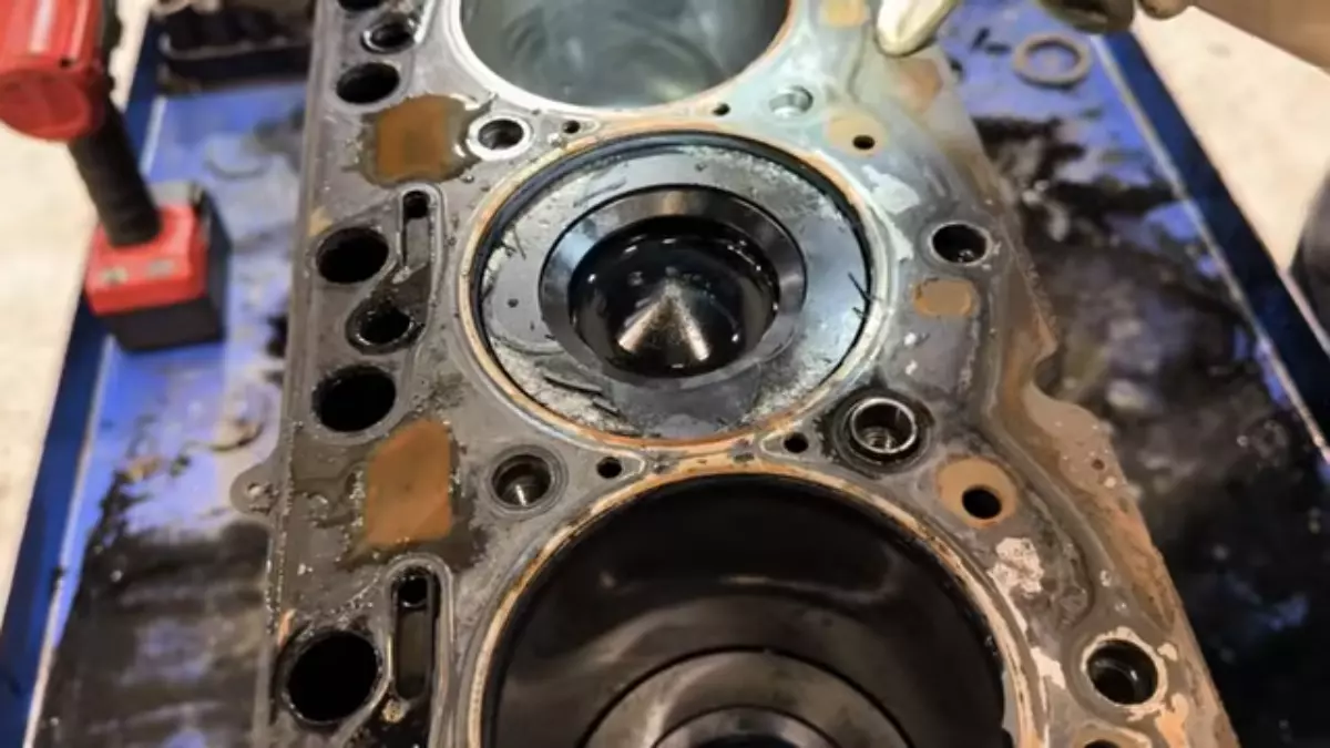 Poor maintenance resulted in failure for this engine, but the valvetrain was already dying. Screen capture from Daves Auto Center / YouTube