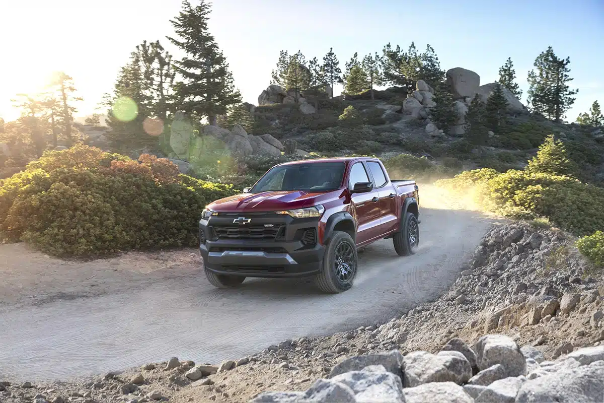 Toyota Tacoma vs Chevy Colorado 5
