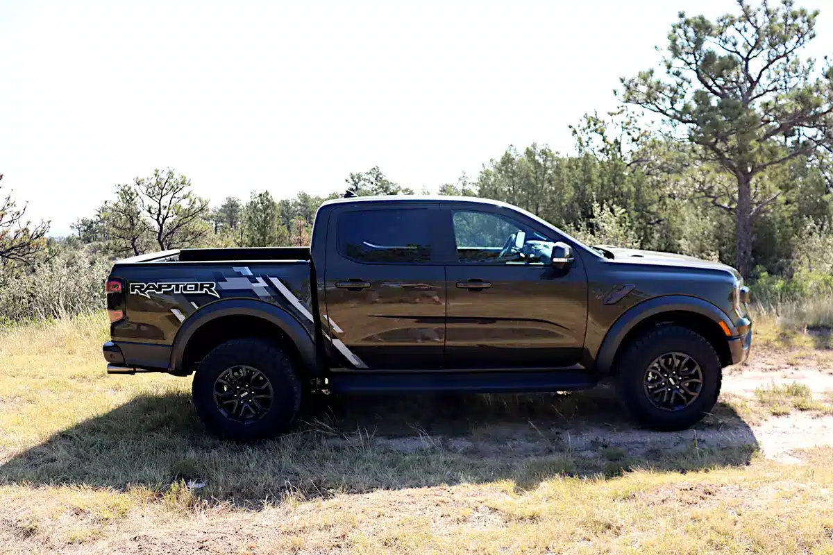 2024 ford ranger raptor (10)