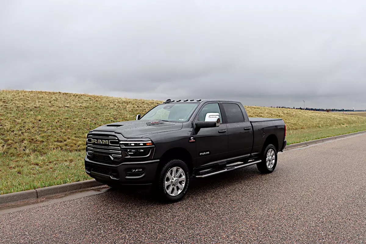 2025 ram 2500 (2)