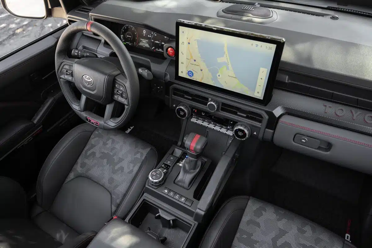 Toyota Tacoma vs Chevy Colorado 3