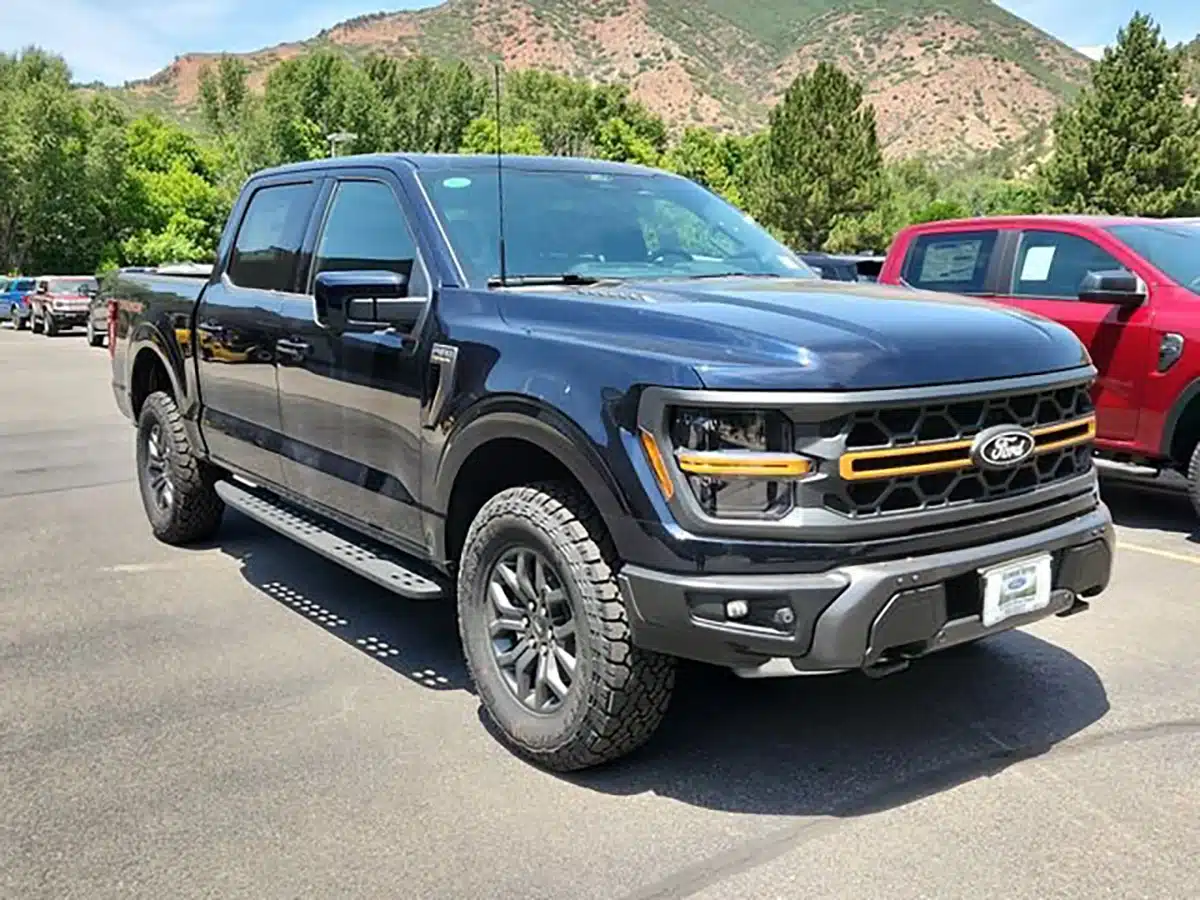 2027 Ford F-150 1