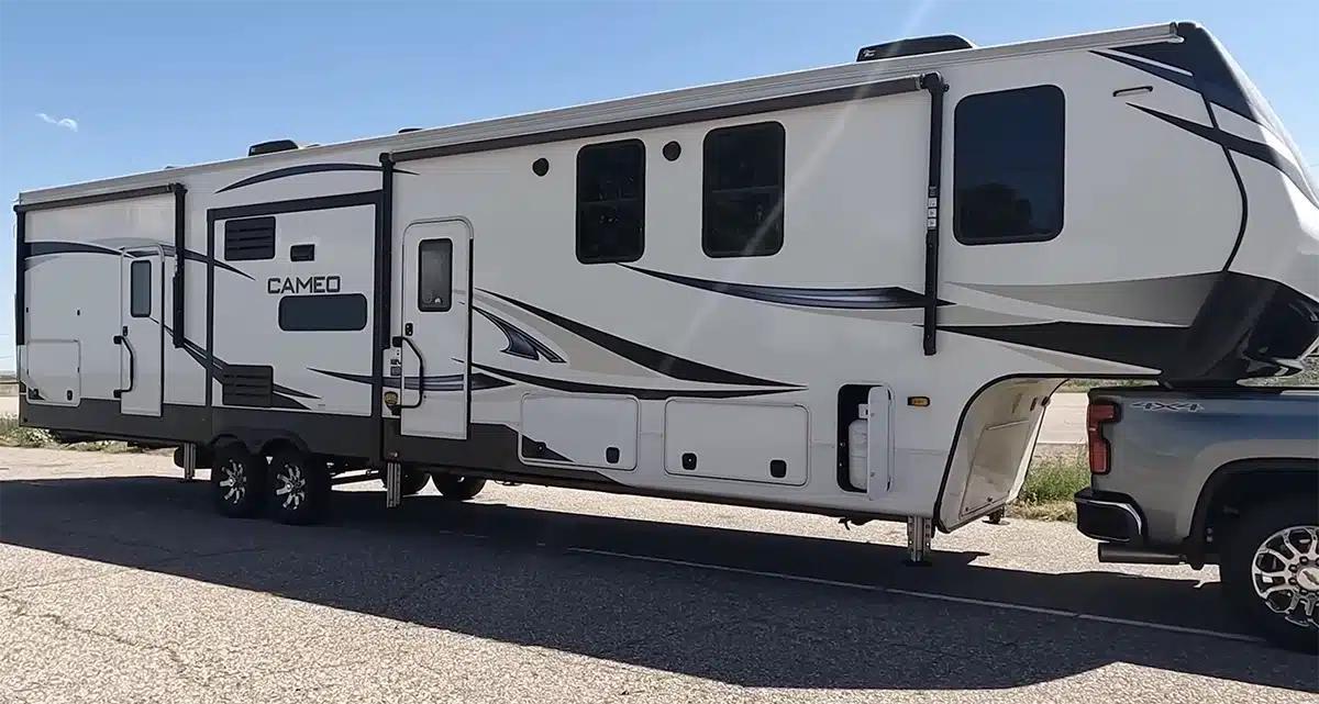 Chevy Silverado 3500 Duramax Towing 7