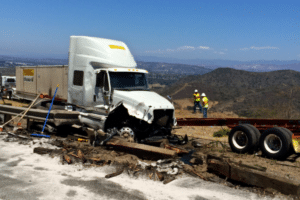 What Truck Drivers and Motorists Should Know About Fatigue on the Road