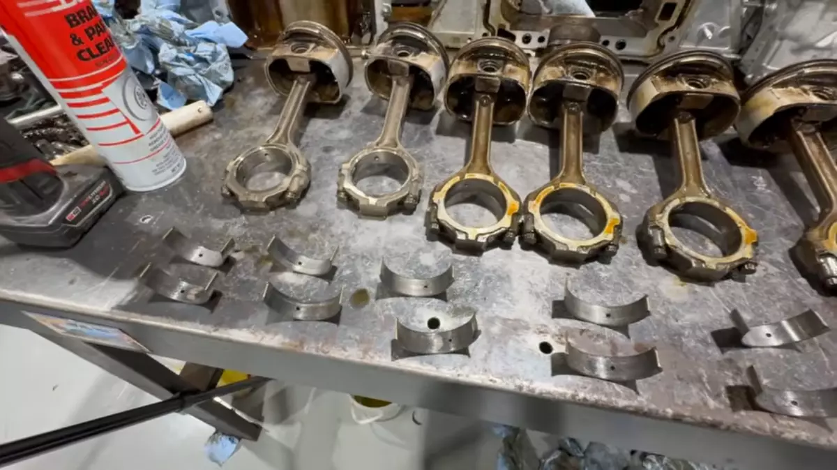 more trouble for nissan the new frontier 3.8l v6 has a fatal design flaw. vq38dd engine teardown. 37 46 screenshot