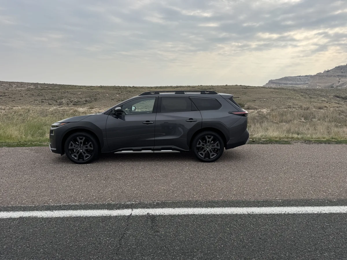 2026 Subaru Trailseeker side profile exterior view