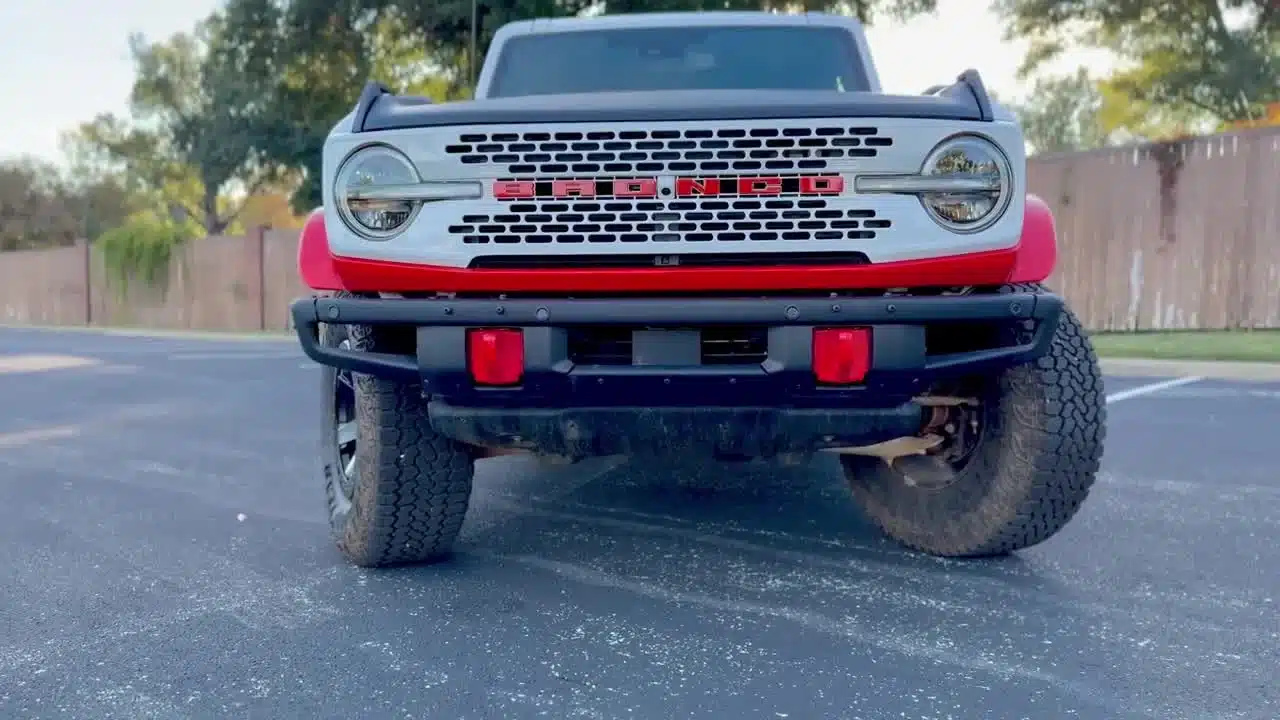 Bronco Stroppe steel bumper and recovery hooks