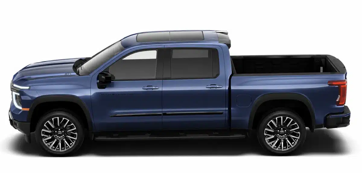 2027 Chevy Silverado 1500 High Country in Pacific Blue Metallic