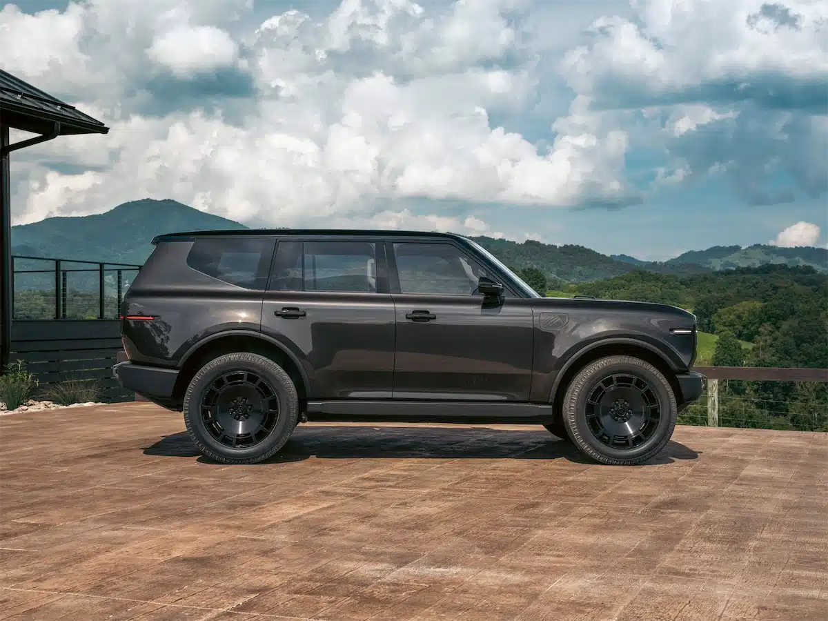 Scout Traveler Mountainside concept, an upscale SUV in Morning Dusk paint on 22-inch Vault wheels