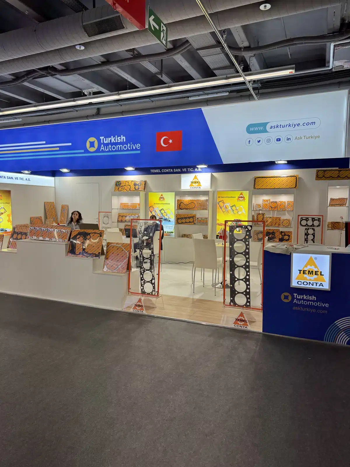 Temel Conta displays gaskets in the Turkish Automotive area.