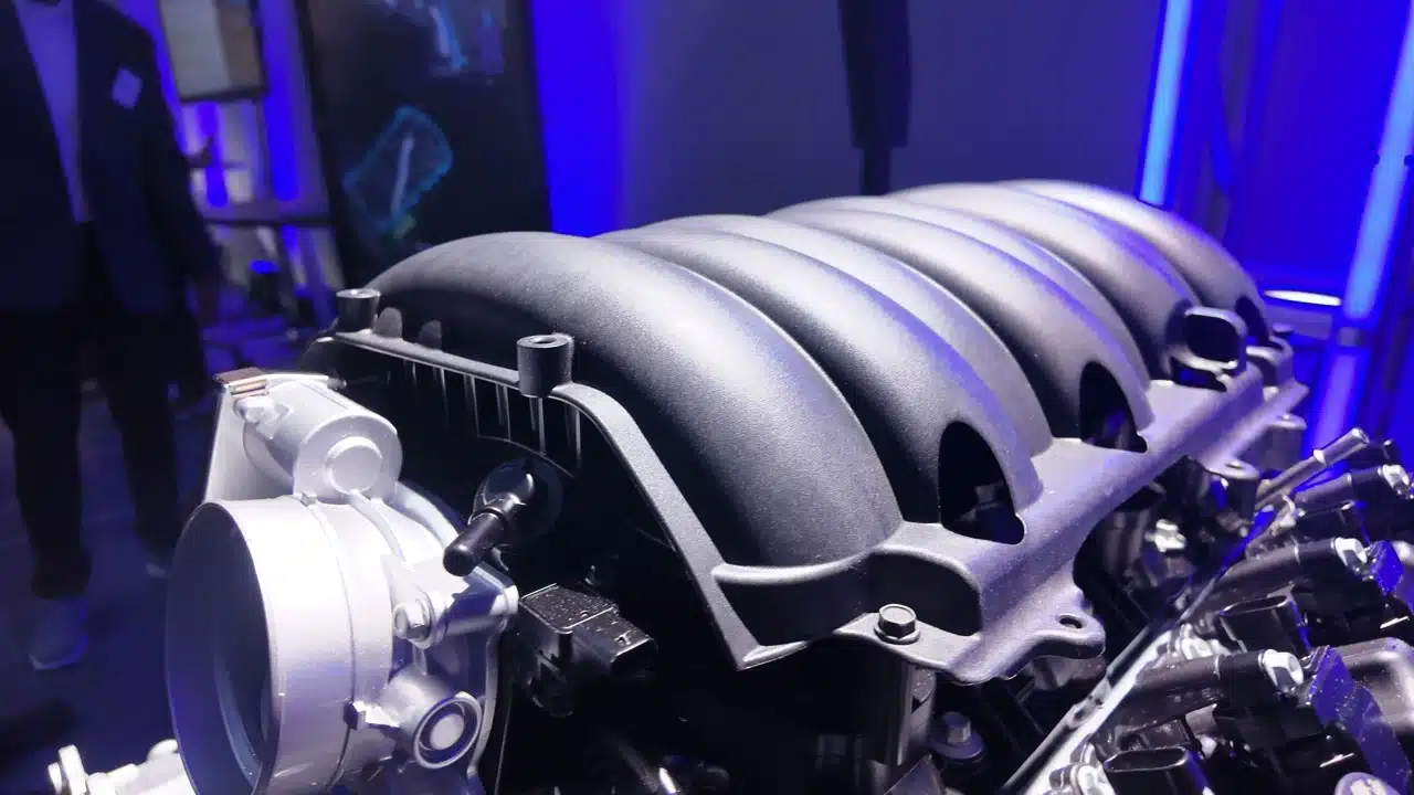 A close look at the new Turbo-Jet intake manifold.