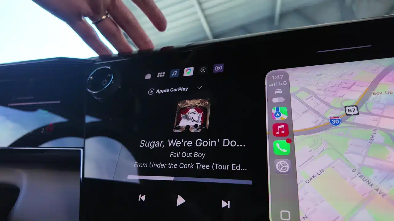CarPlay audio source and navigation shown side by side