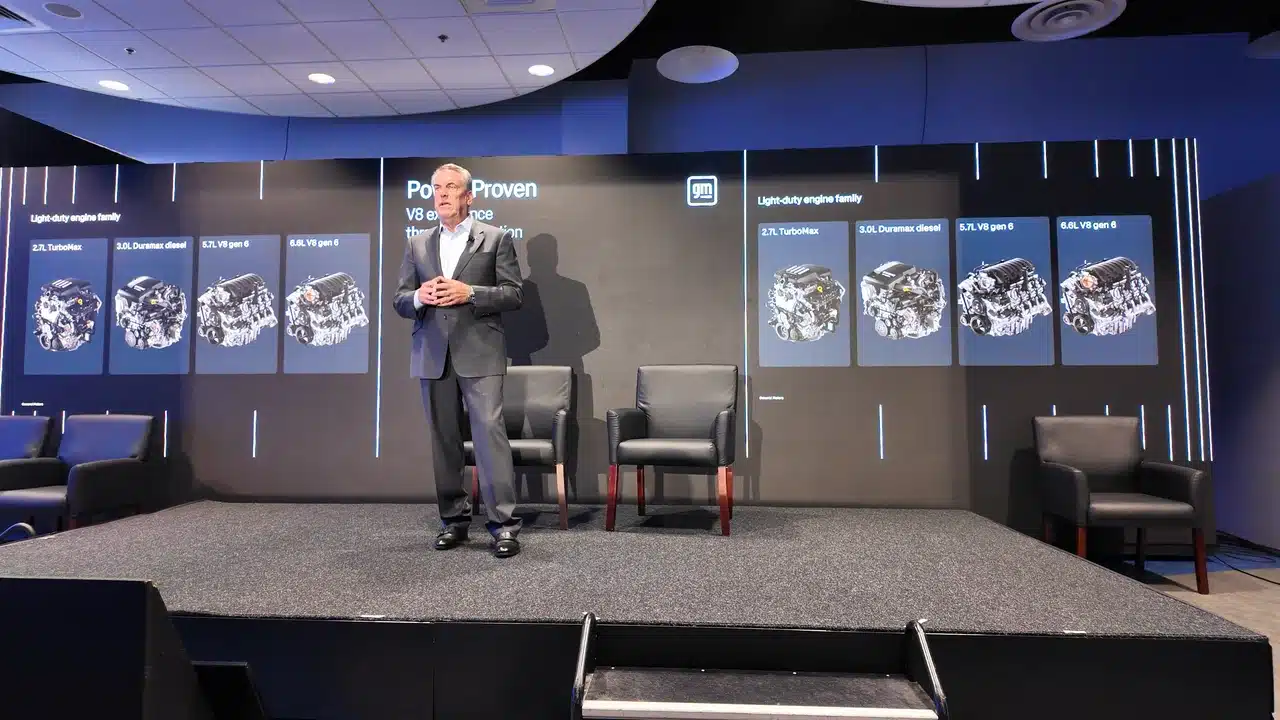 Mark Reuss outlines the new engines for Chevrolet Silverado and GMC Sierra.