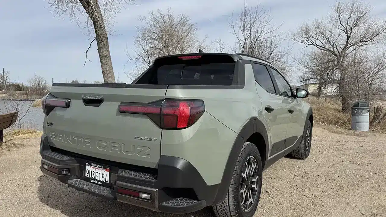 Rear three-quarter view of Hyundai Santa Cruz XRT, 2026 model shown