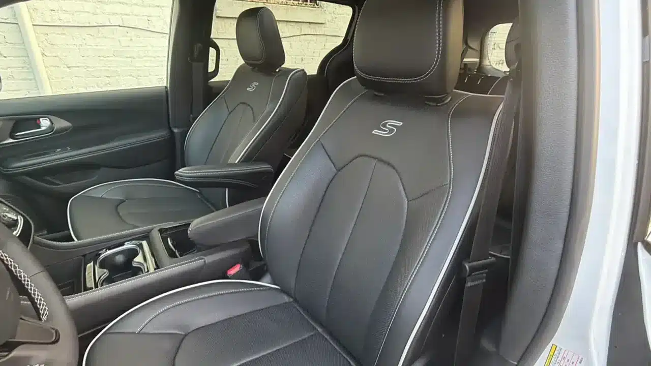 The front seats of the 2027 Chrysler Pacifica.