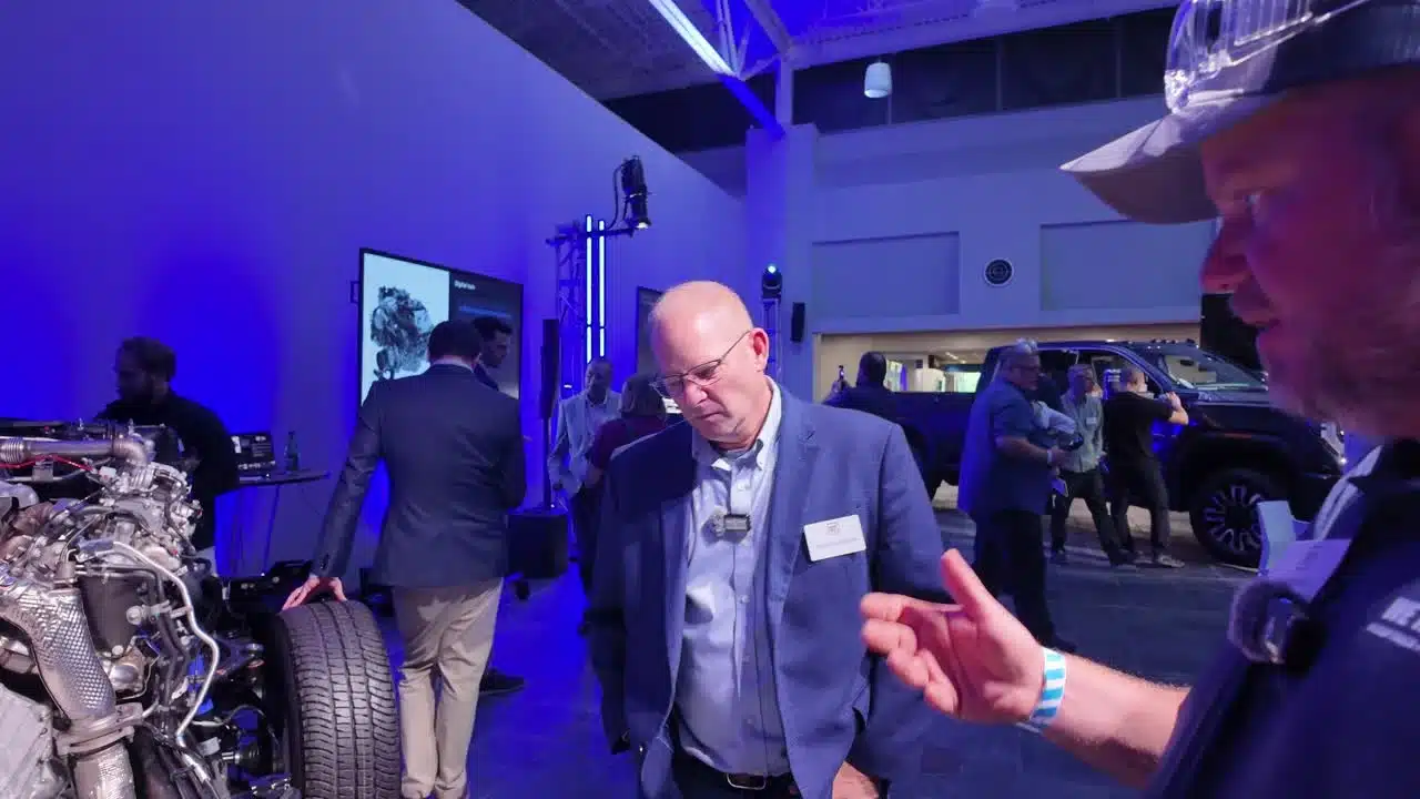 Tim Esterdahl discusses regeneration and owner concerns with a GM engineer.