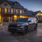 2023 Wagoneer L Carbide