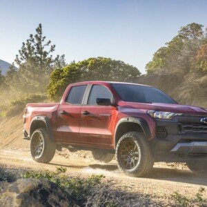 2023 Chevrolet Colorado legroom
