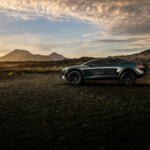 The Audi activesphere concept combines opposites into a perfect synthesis: the elegance of a four-door coupé with true offroad-capabilities and surprising flexibility on the outside, the seamless fusion of the digital and physical world on the inside.
