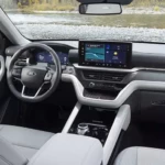 2025 ford explorer platinum 03