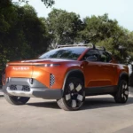 20230805 alaska orange lights on hm 172522 t2bdwx Fisker Alaska 19