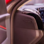 2025 nissan kicks 18