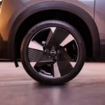 2025 nissan kicks 5
